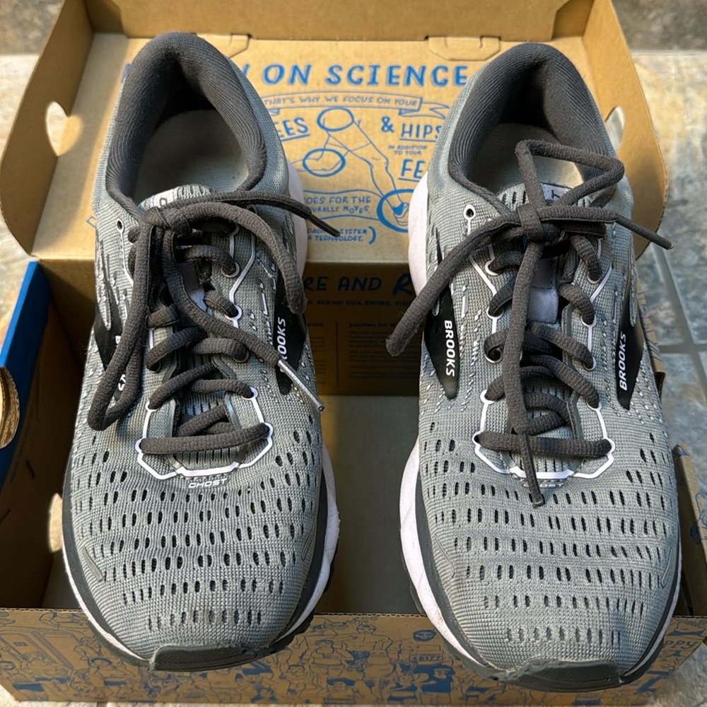 Brooks Women’s Ghost 13, size 8